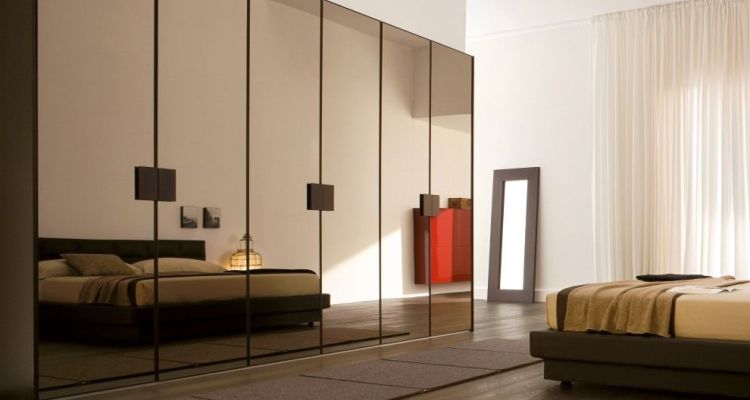 Characteristics of Tall Bedroom Wardrobe Cabinets