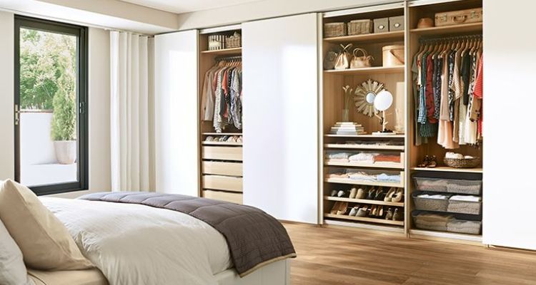 Characteristics of Tall Bedroom Wardrobe Cabinets