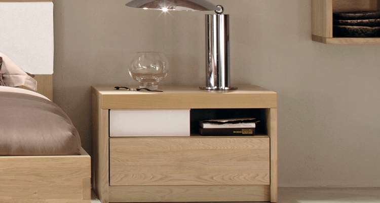 Unique Bedroom End Tables to Create Cozy Atmosphere