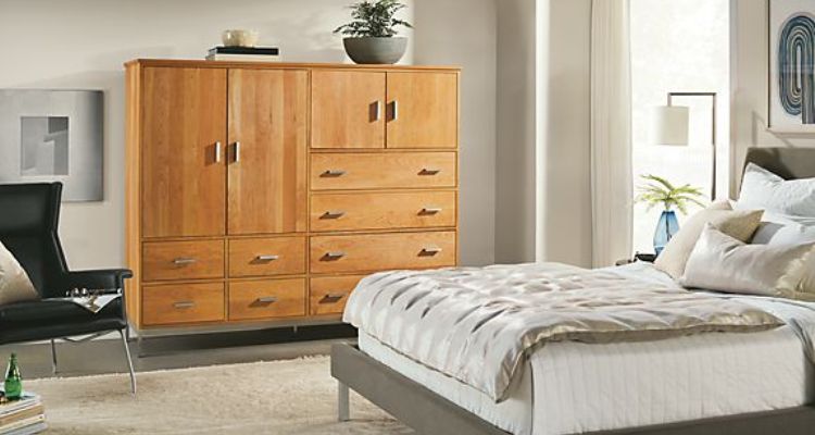 Custom Bedroom Storage Cabinets for Storing Your Valuable Stuffs