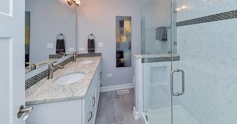 Bathroom remodeling ideas for small spaces
